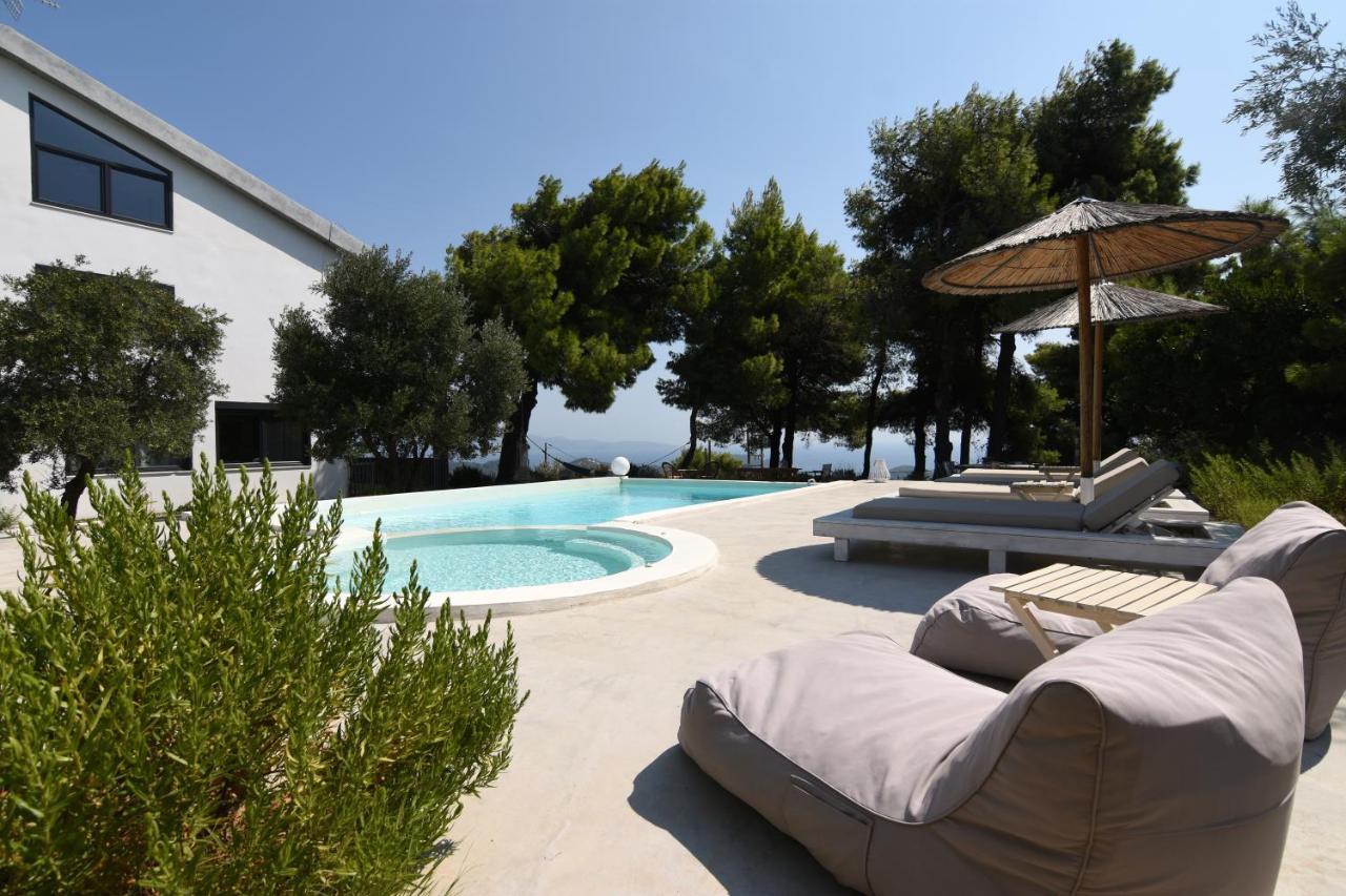 Entechnos Living Aparthotel Megali Ammos  Exterior photo